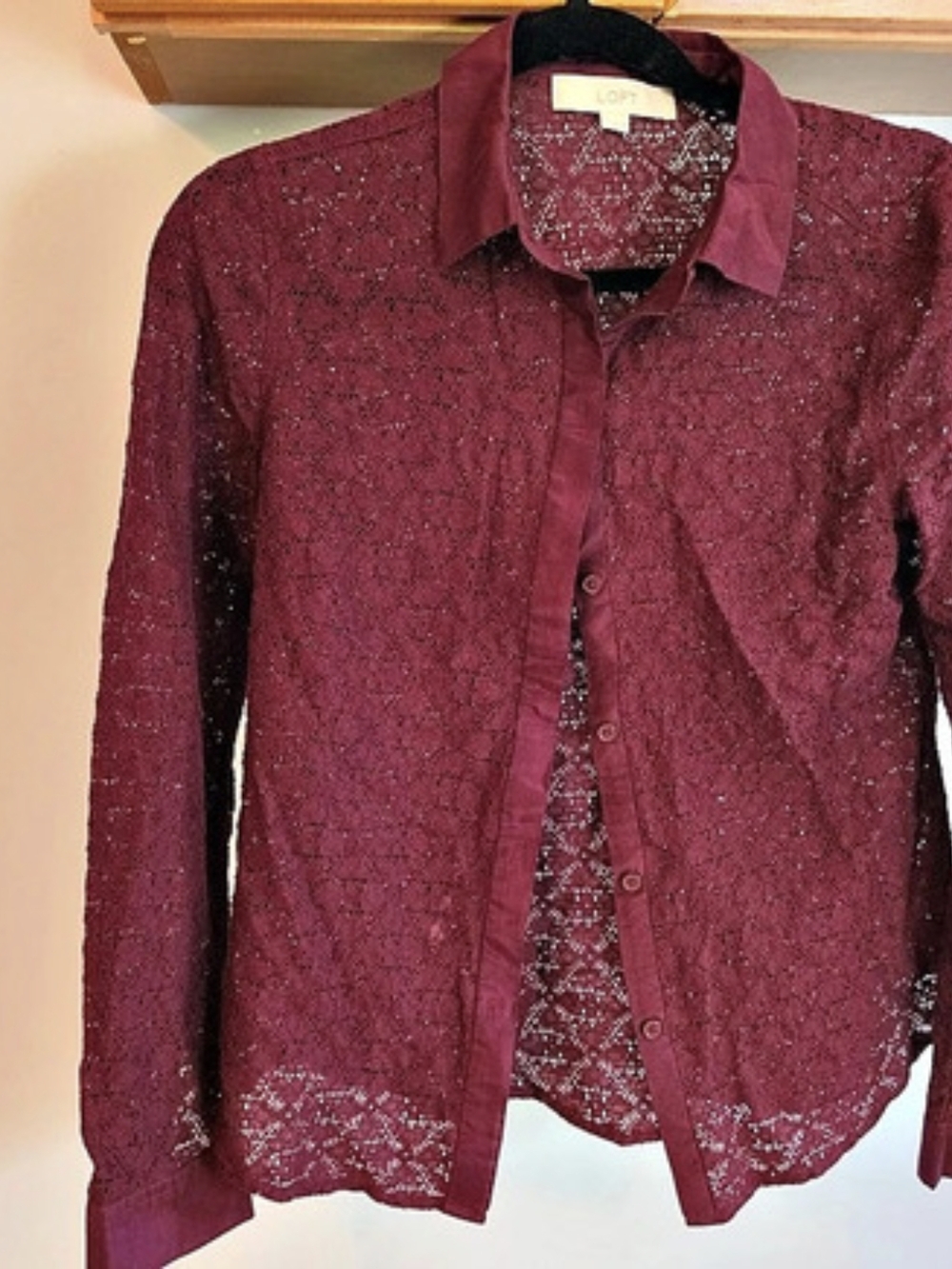 LOFT Lace Button Front Top in Burgundy. Like New